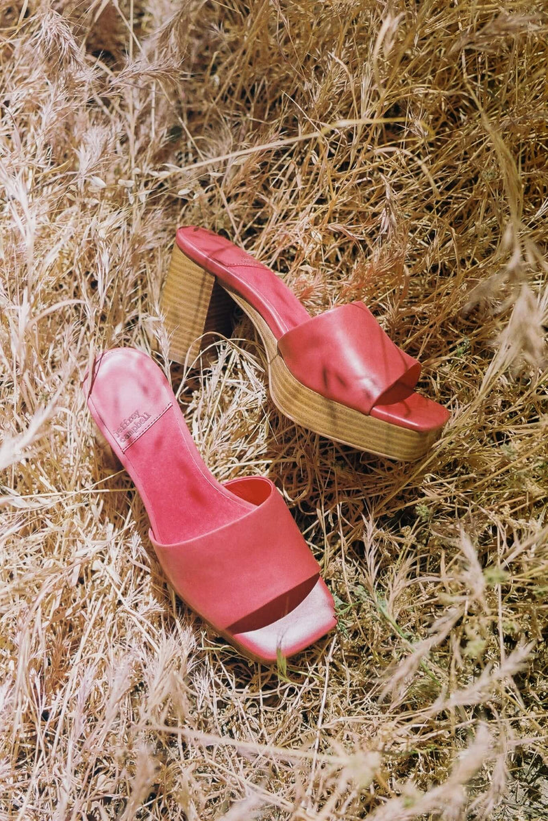 Jeffrey Campbell Tresor Women's Platform Sandals Red | JLEWCVB-85